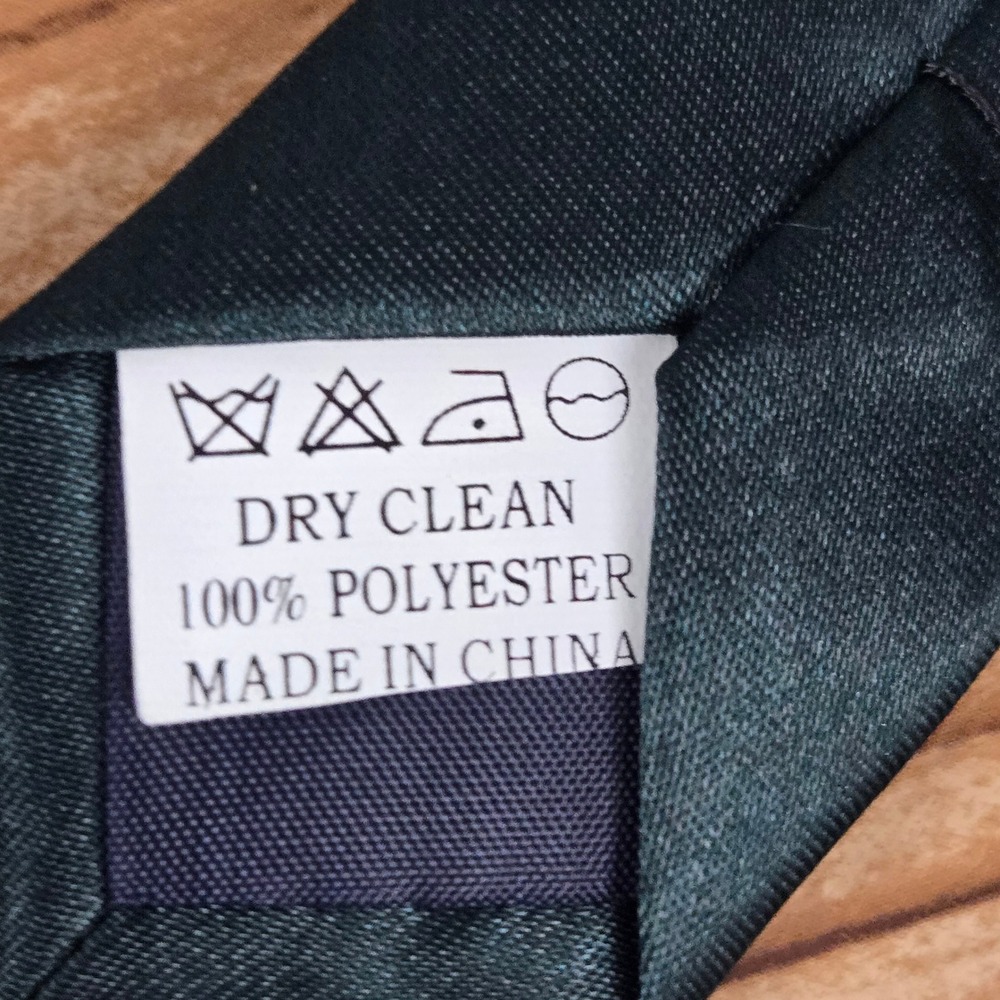 Fratello Necktie Mens OS Forest Green Solid Satin Hand Made Classic Formal Tie - Picture 5 of 5